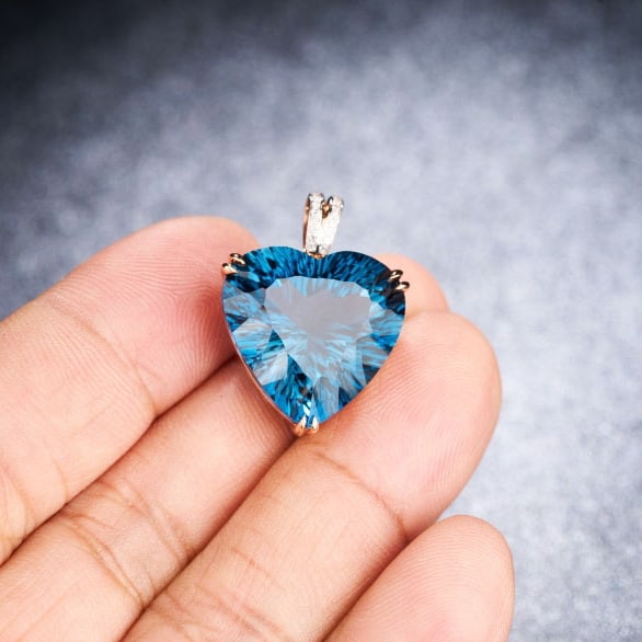 14k Gold 22.39 Ct Natural Topaz & Diamond Pendant( Without Chain ) - 5