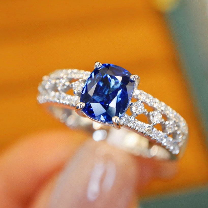 14k Gold 1.39 Ctw Natural Sapphire & Diamond Ring - 2