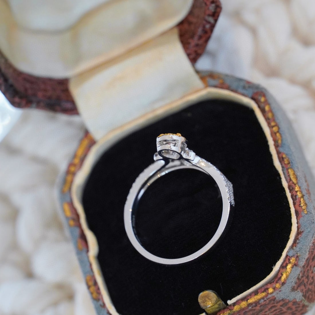 14k Gold 0.49 Ctw Natural Yellow Diamond & Diamond Ring - 7
