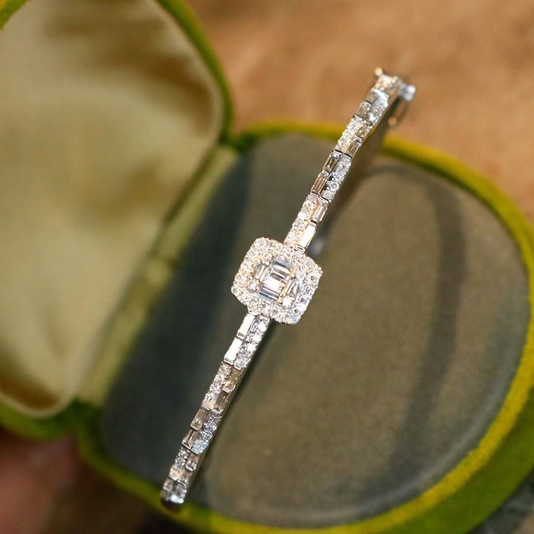 14k Gold 0.85 Ct Natural H Diamond Bangle - 2