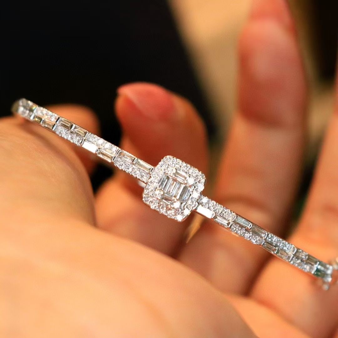 14k Gold 0.85 Ct Natural H Diamond Bangle - 5