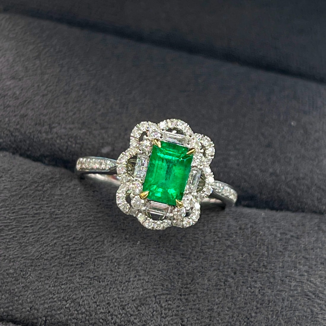 14k Gold 1.40 Ctw Vivid Green Natural Emerald & Diamond Ring/pendant( Without Chain ) - 5