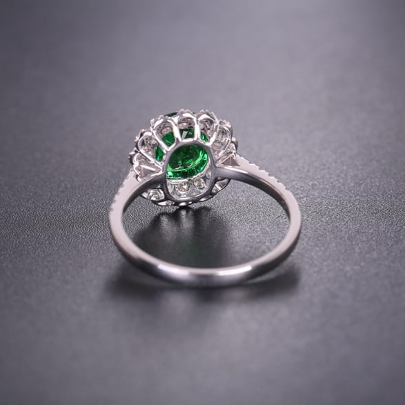 14k Gold 2.12 Ctw Vivid Green Natural Tsavorite & Diamond Ring - 5