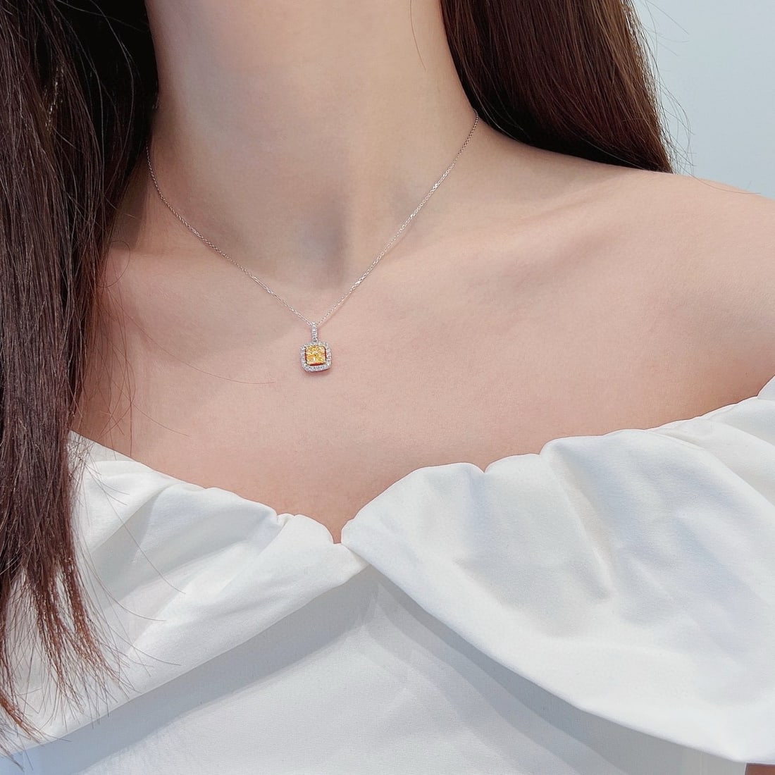 14k Gold 0.55 Ctw Natural Yellow Diamond & Diamond Necklace - 2