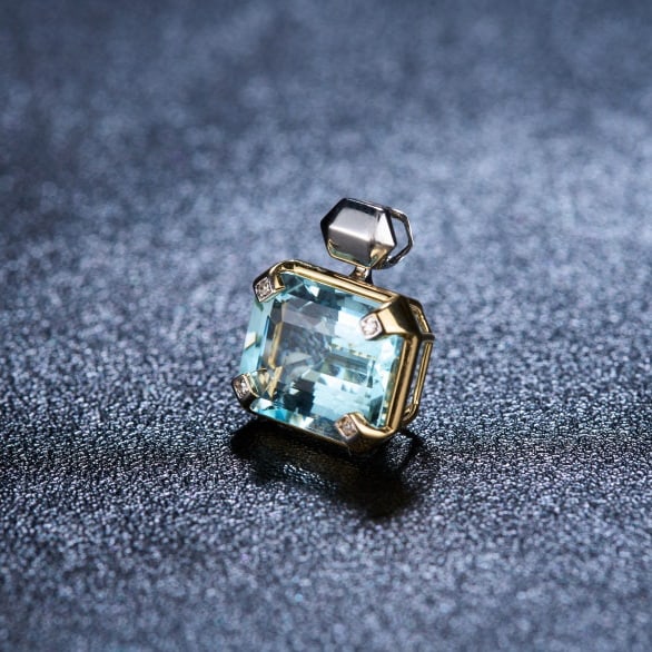 14k Gold 4.29 Ct Natural Aquamarine & Diamond Pendant( Without Chain ) - 2