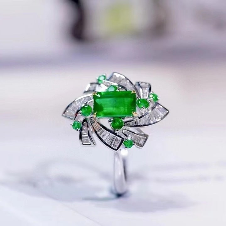 14k Gold 1.22 Ctw Vivid Green Natural Emerald & Diamond Ring - 3