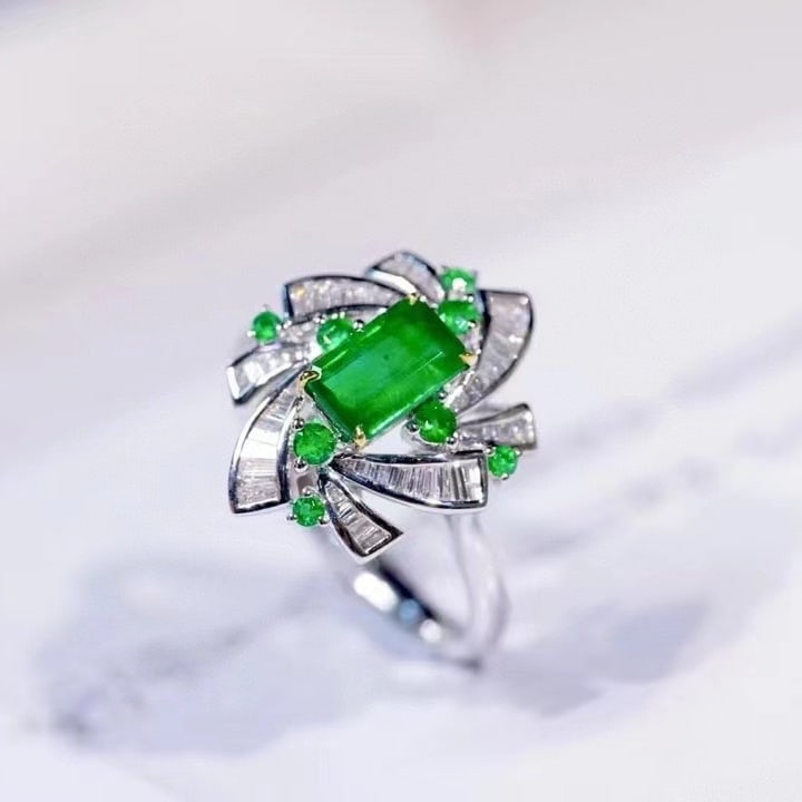 14k Gold 1.22 Ctw Vivid Green Natural Emerald & Diamond Ring - 5