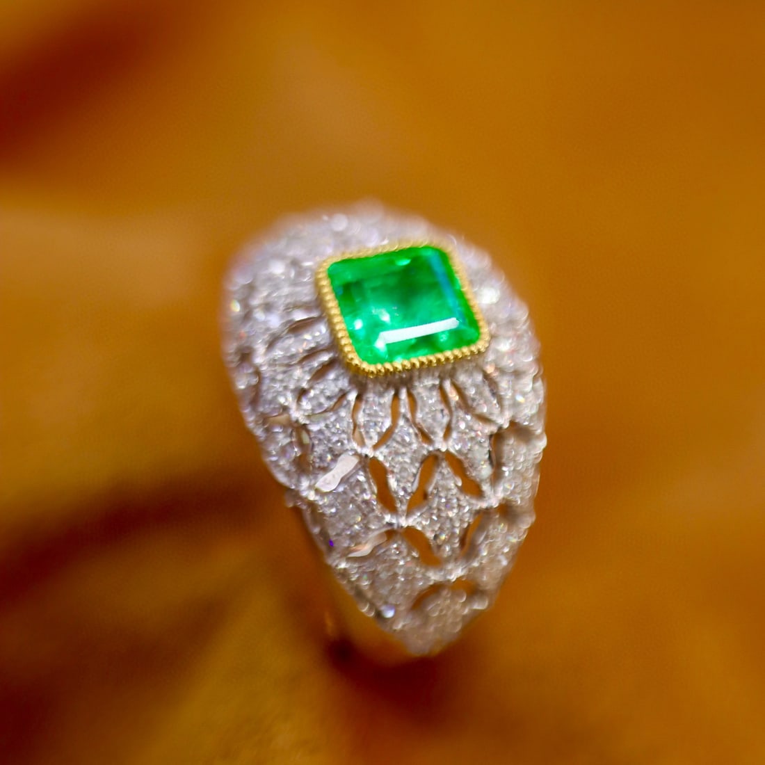 14k Gold 1.53 Ctw Vivid Green Natural Emerald & Diamond Ring - 4