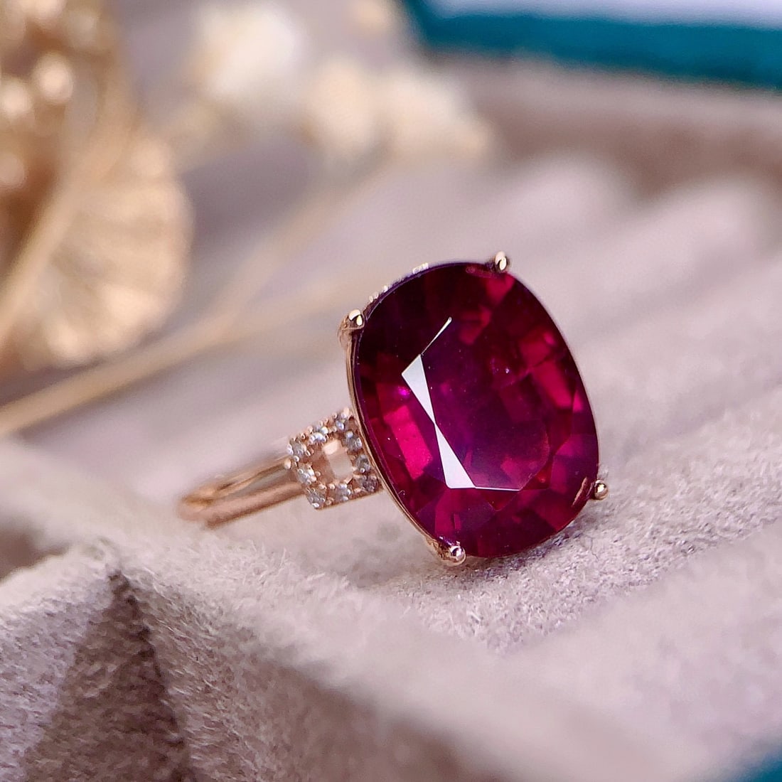 14k Gold 5.3 Ct Natural Tourmaline & Diamond Ring - 5