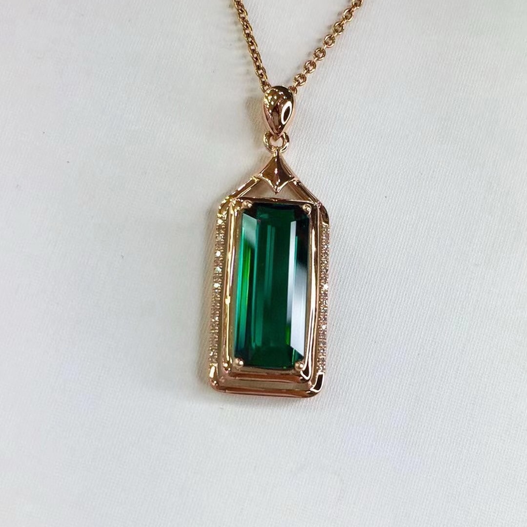 14k Gold 5.27 Ct Natural Tourmaline & Diamond Pendant( Without Chain ): Ref:230973068 // gold content:14k gold // main gemstone:tourmaline // shape:octagonal // carat weight:5. 27ct // color:green // treatment:natural // // adjacent gemstone 2 : diamond // number of