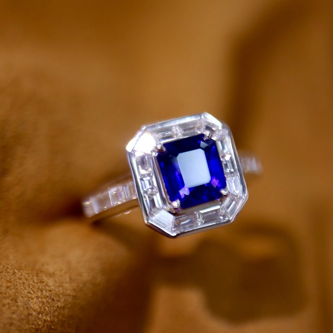 14k Gold 2.07 Ctw Natural Sapphire & Diamond Ring - 2