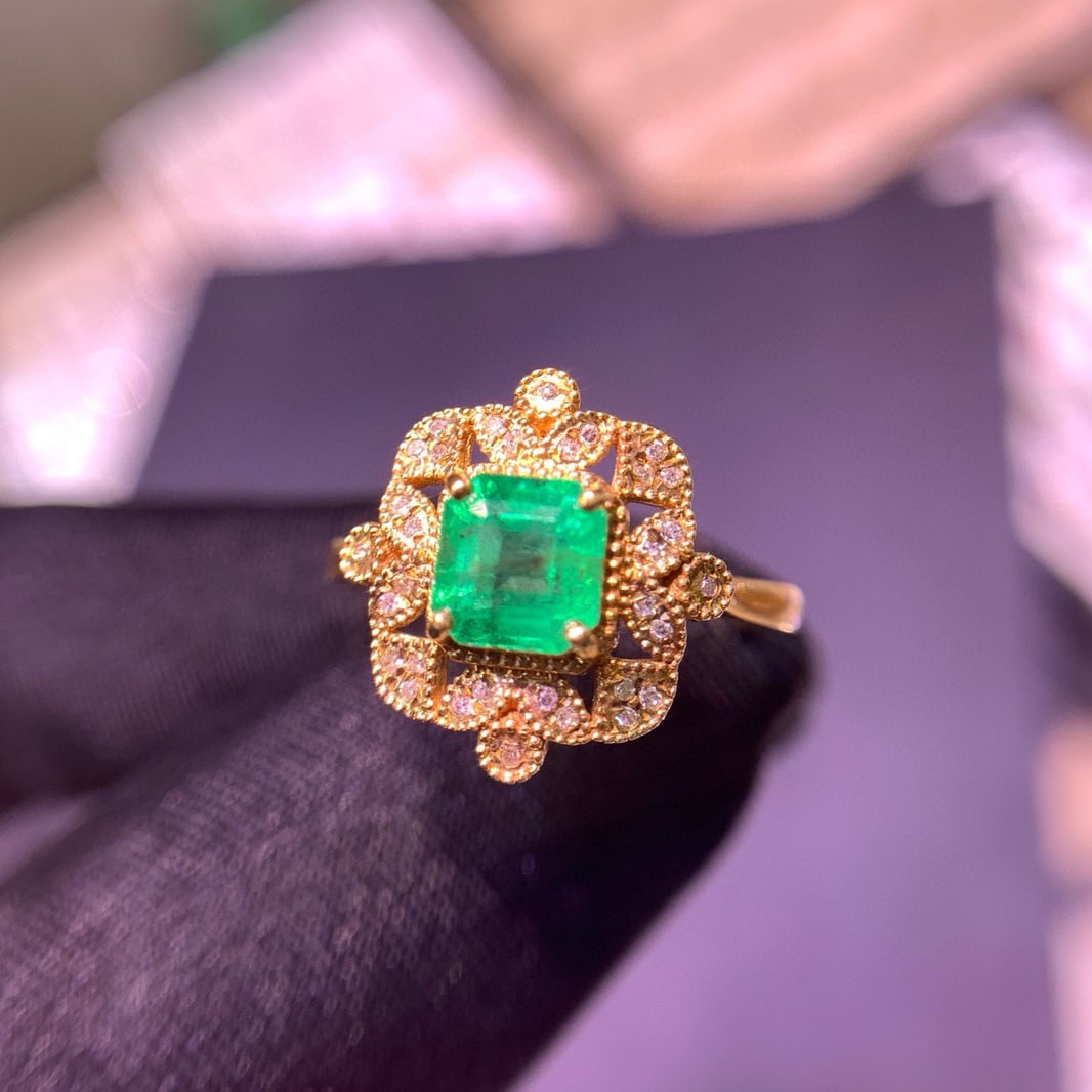14k Gold 1.26 Ct Natural Emerald & Diamond Ring - 3