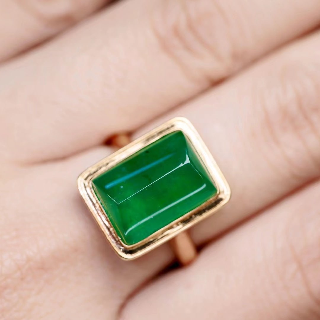 14k Gold 7.28 Ct Natural Emerald Ring - 3