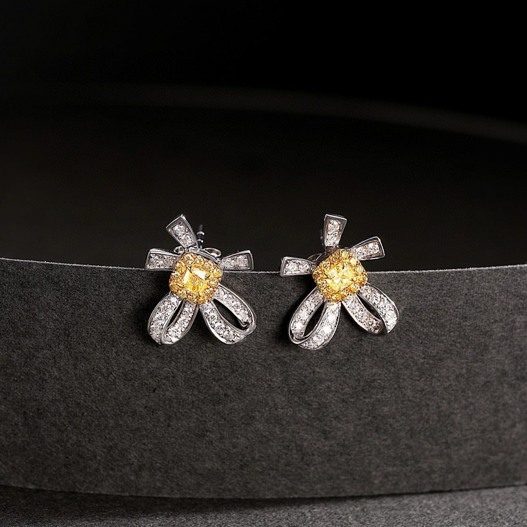 14k Gold 0.72 Ctw Natural Yellow Diamond & Diamond Earrings: Ref:230973132 // gold content:14k gold // main gemstone:yellow diamond // shape:cushion // carat weight:0. 28ct // color:yellow // treatment:natural // // adjacent gemstone 2 : diamond // shape:round