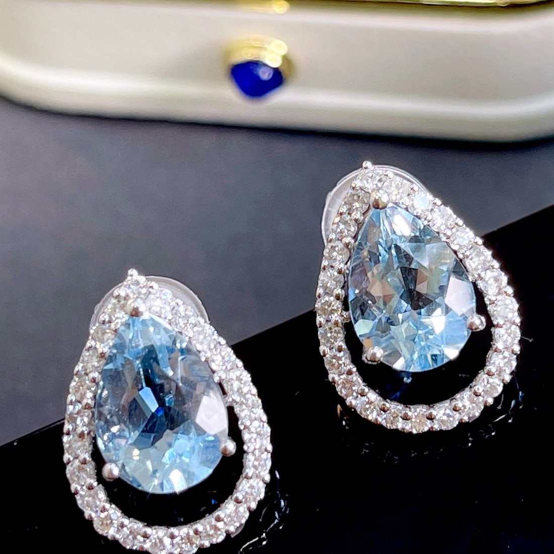 14k Gold 3.9 Ctw Natural Aquamarine & Diamond Earrings - 3