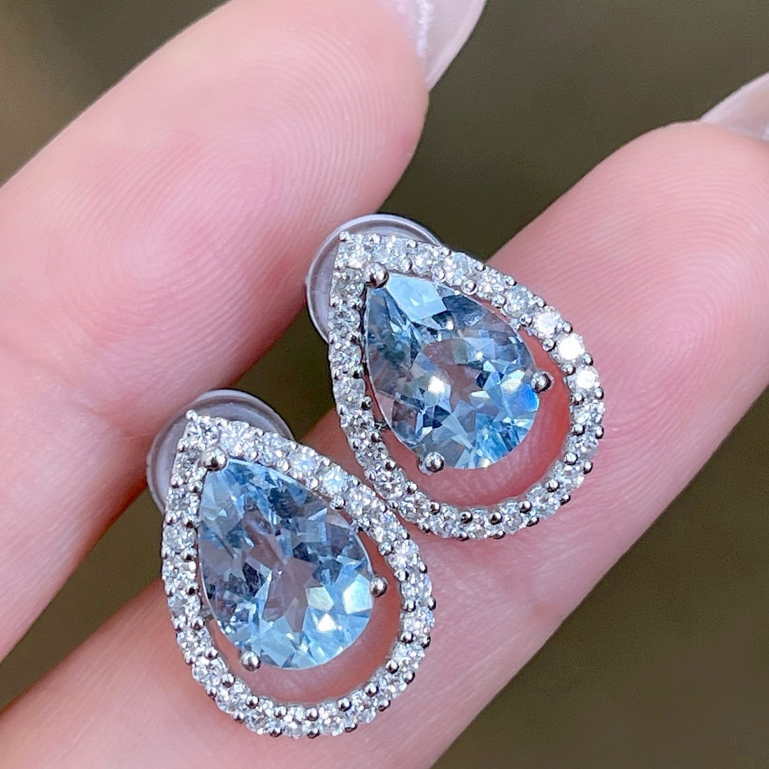 14k Gold 3.9 Ctw Natural Aquamarine & Diamond Earrings - 4