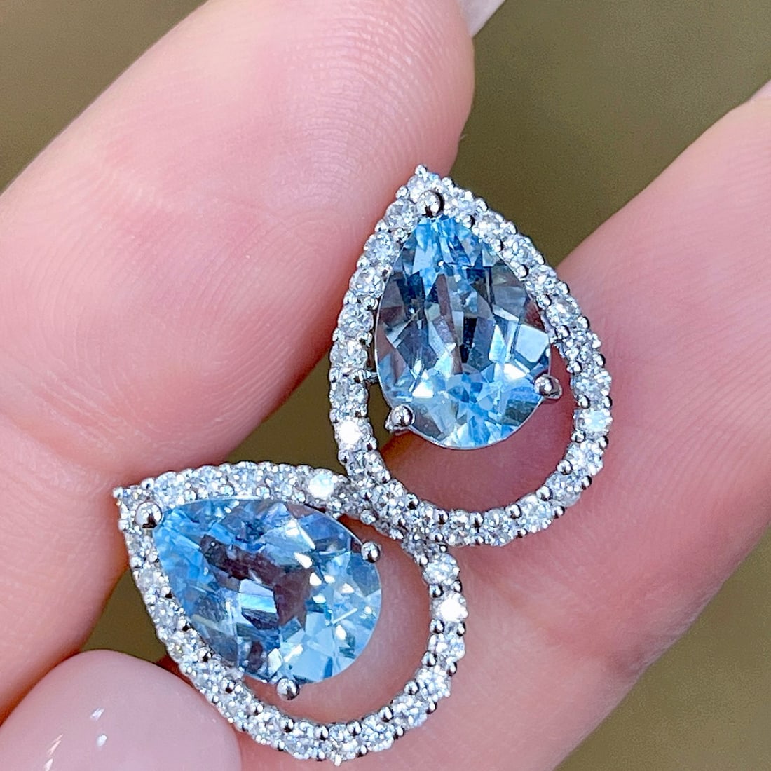 14k Gold 3.9 Ctw Natural Aquamarine & Diamond Earrings - 5