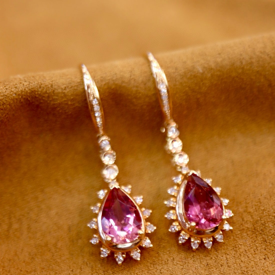 14k Gold 4.05 Ctw Natural Tourmaline & Diamond Earrings: Ref:230973106 // gold content:14k gold // main gemstone:tourmaline // shape:pear // carat weight:3. 6ct // color:pink // treatment:natural // // adjacent gemstone 2 : diamond // shape:round // carat