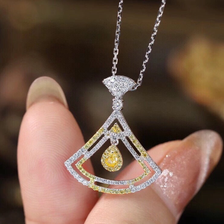 14k Gold 0.56 Ct Natural Color Diamond Necklace - 7