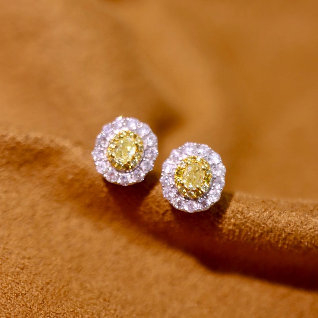 14k Gold 0.67 Ctw Natural Yellow Diamond & Diamond Earrings - 3