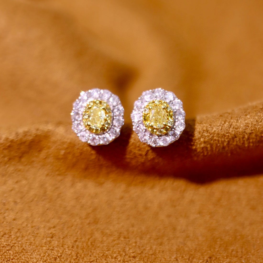 14k Gold 0.67 Ctw Natural Yellow Diamond & Diamond Earrings - 5