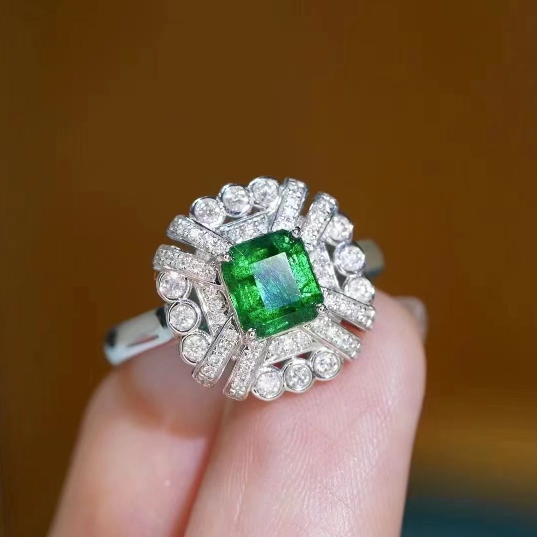 14k Gold 1.29 Ct Vivid Green Natural Emerald & Diamond Ring - 3