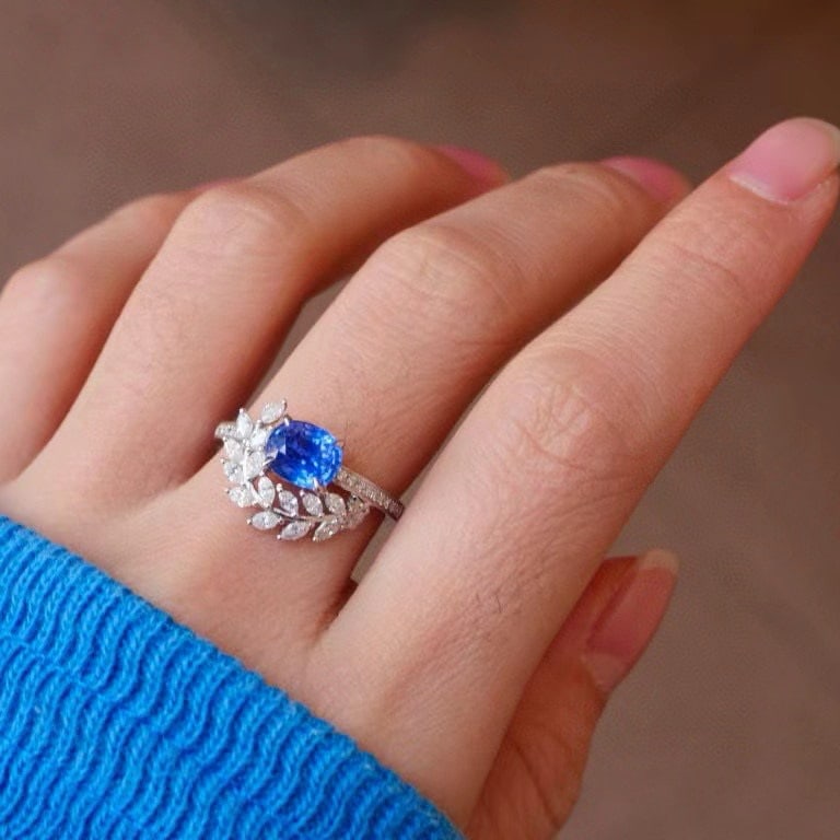 14k Gold 2.13 Ctw Natural Sapphire & Diamond Ring - 4