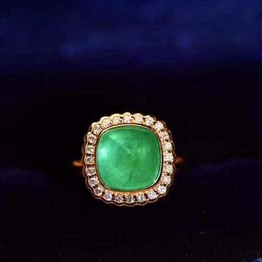 14k Gold 5.96 Ctw Natural Emerald & Diamond Ring: Ref:230973165 // gold content:14k gold // ring size:7. 25us // // main gemstone:emerald // shape:suger-loaf // carat weight:5. 6ct // color:green // treatment:natural // // adjacent gemstone 2 :