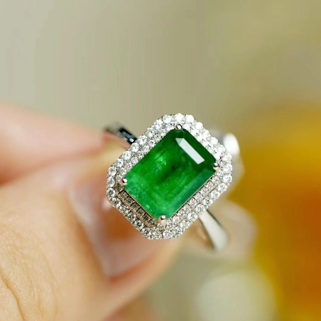 14k Gold 2.75 Ct Vivid Green Natural Emerald & Diamond Ring - 3