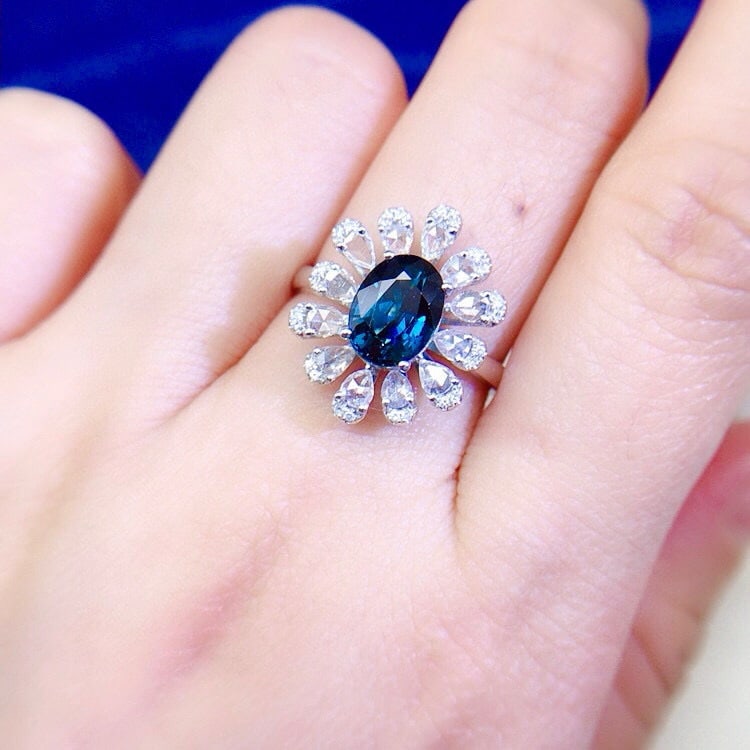 14k Gold 2.64 Ctw Natural Sapphire & Diamond Ring - 9