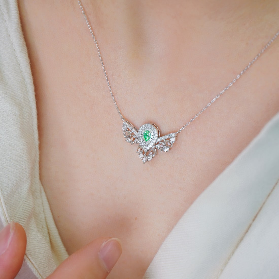 14k Gold 0.42 Ctw Natural Green Diamond & Diamond Necklace - 5