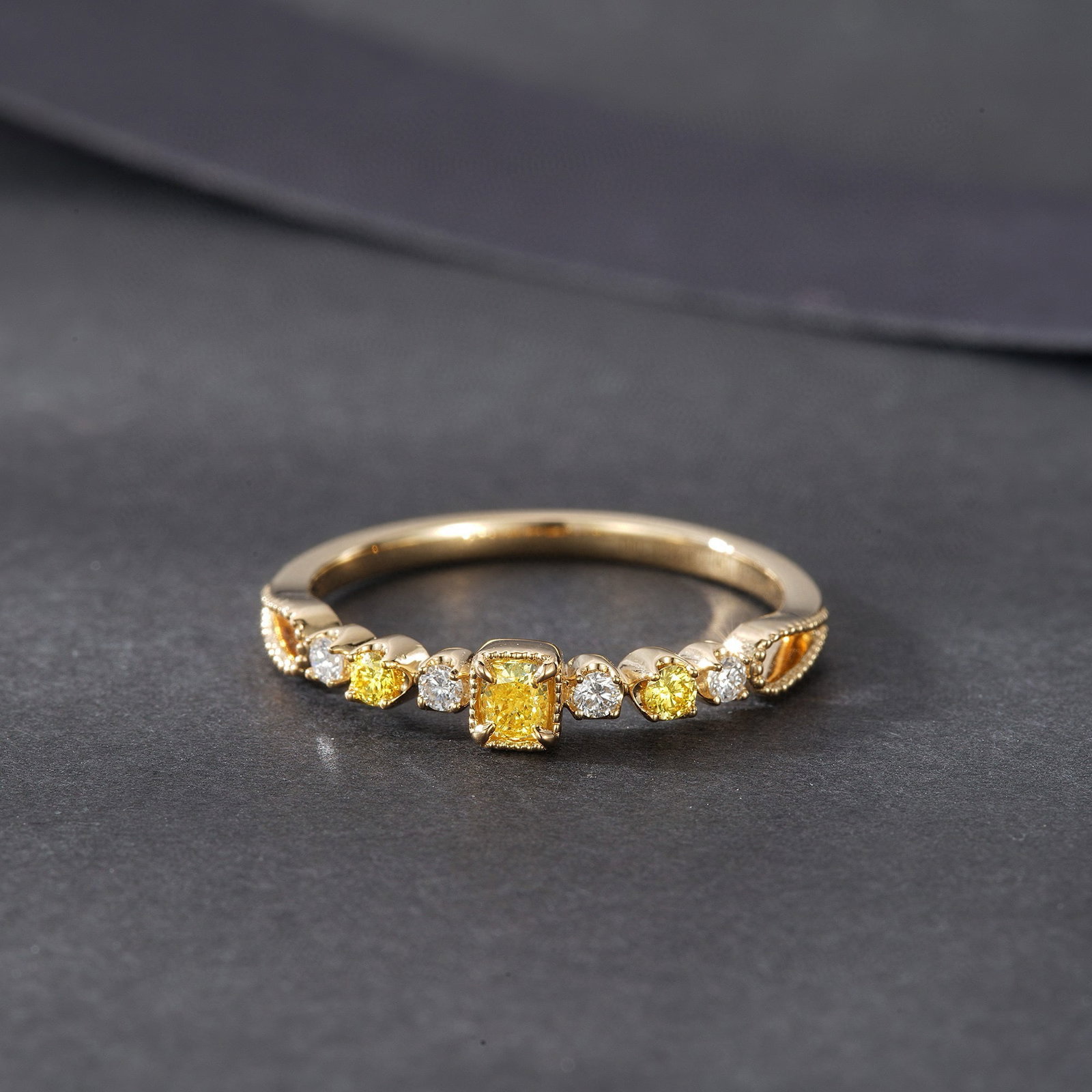 14k Gold 0.25 Ctw Natural Yellow Diamond & Diamond Ring - 2
