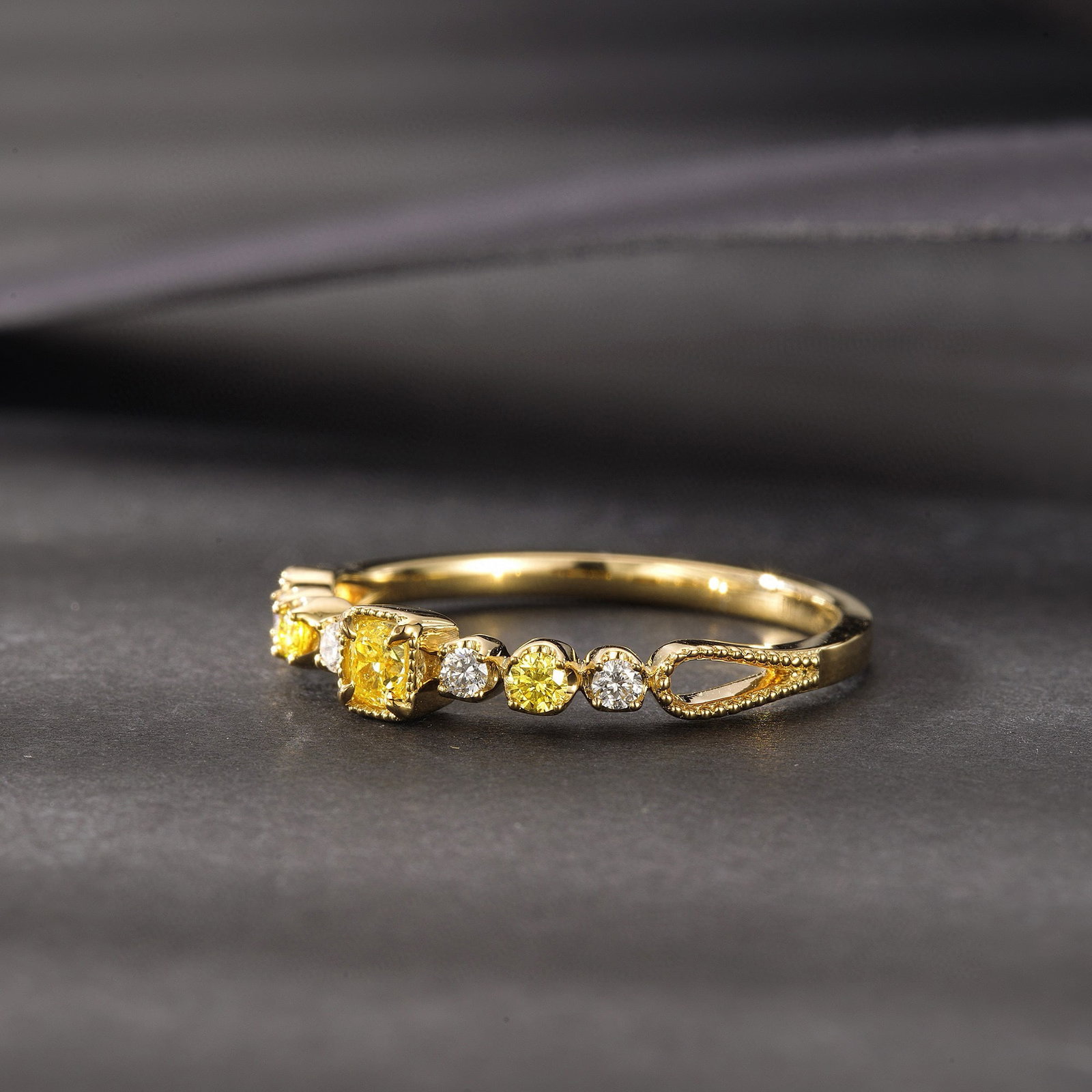 14k Gold 0.25 Ctw Natural Yellow Diamond & Diamond Ring - 4