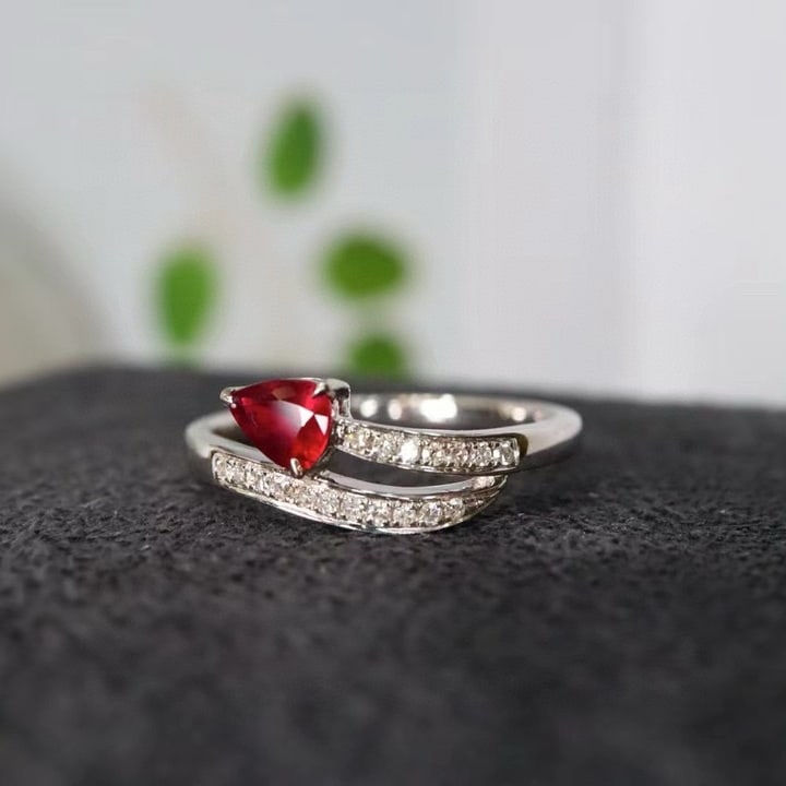 14k Gold 0.49 Ctw Vivid Red Natural Ruby & Diamond Ring - 5
