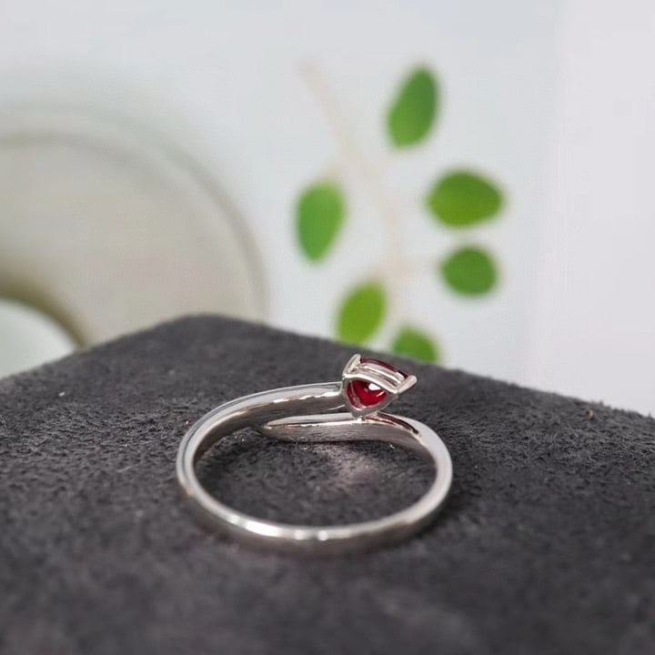 14k Gold 0.49 Ctw Vivid Red Natural Ruby & Diamond Ring - 6