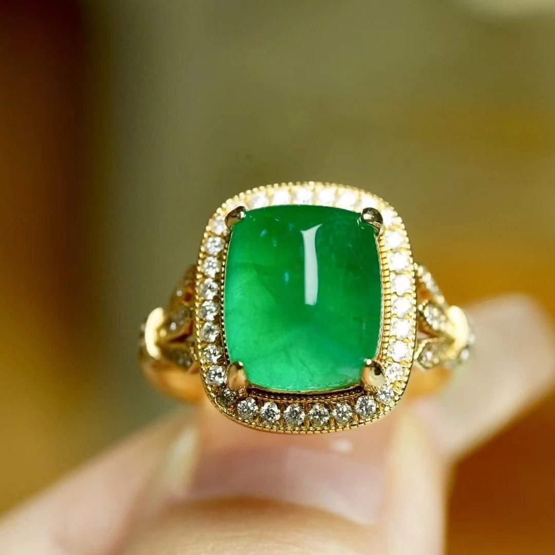 14k Gold 5.15 Ct Natural Emerald & Diamond Ring: Ref:230973174 // gold content:14k gold // ring size:7. 25us // // main gemstone:emerald // shape:suger-loaf // carat weight:5. 15ct // color:green // treatment:natural // // adjacent gemstone 2 :