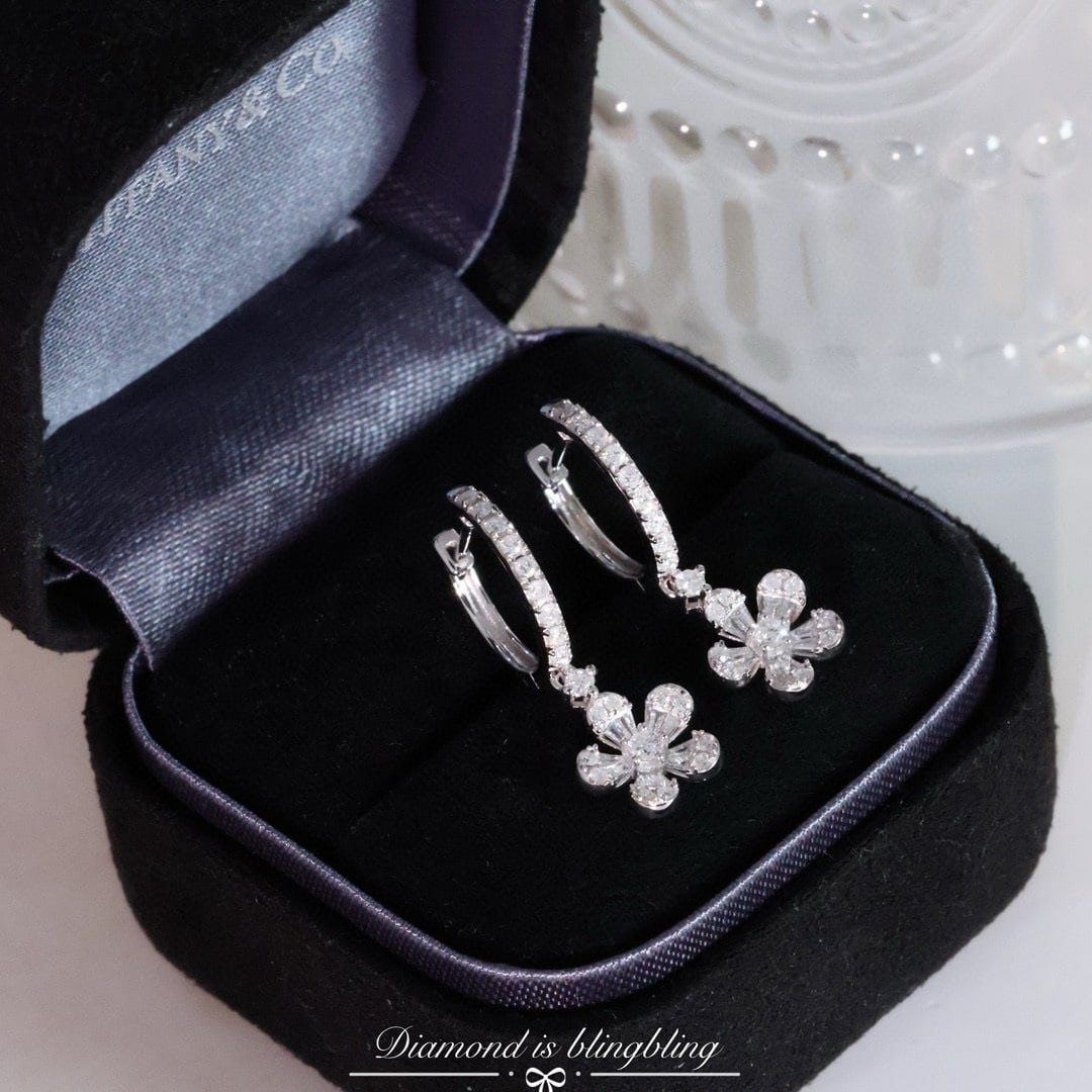 14k Gold 0.66 Ct Natural H Diamond Earrings - 5