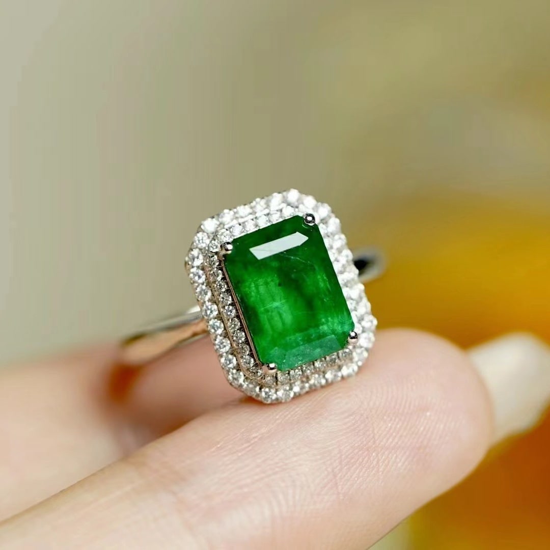 14k Gold 2.75 Ct Vivid Green Natural Emerald & Diamond Ring - 6