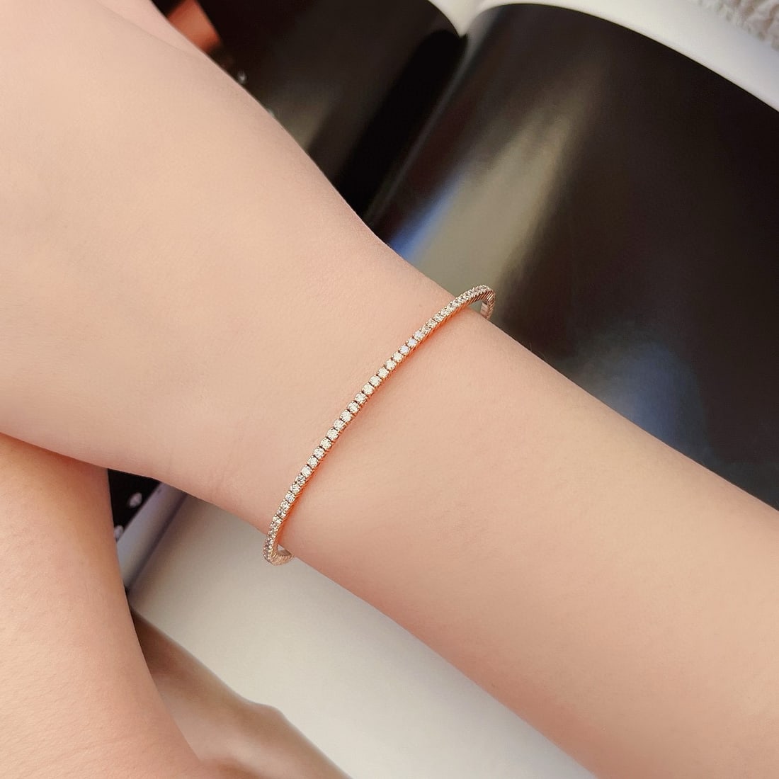 14k Gold 0.93 Ct Natural H Diamond Bangle - 3