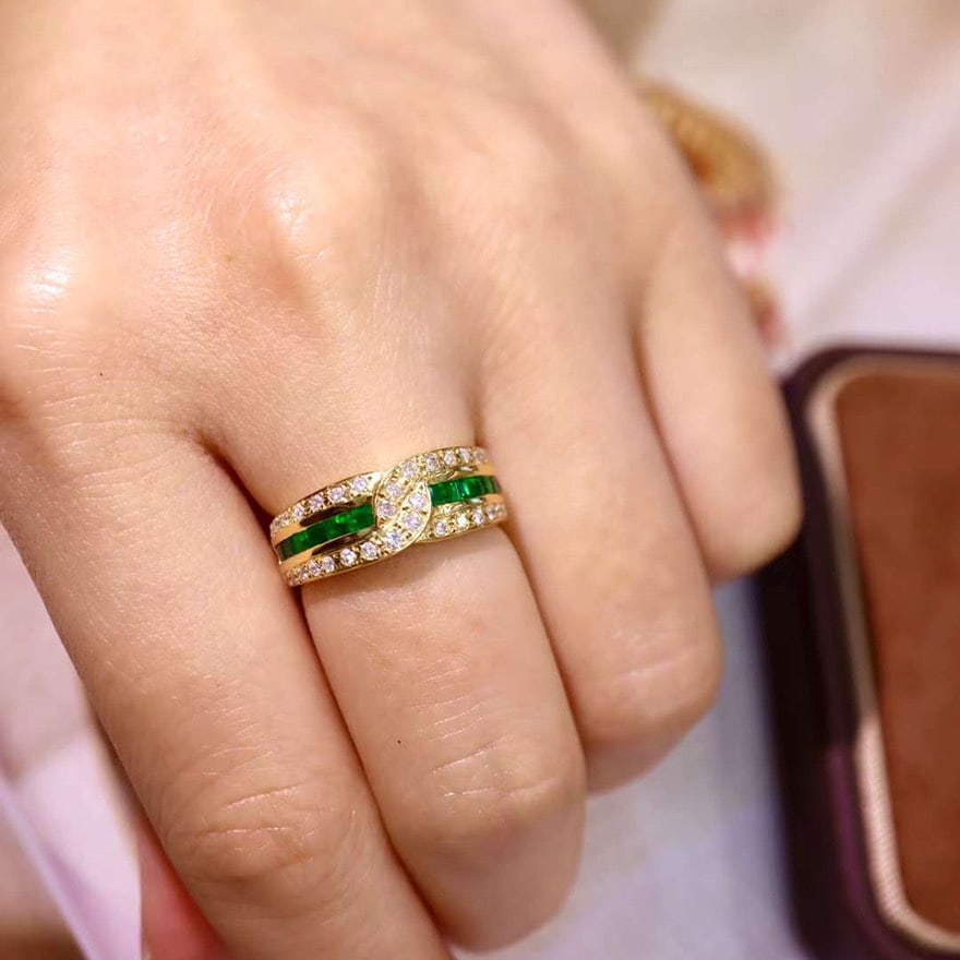 14k Gold 1.06 Ctw Vivid Green Natural Emerald & Diamond Ring - 2