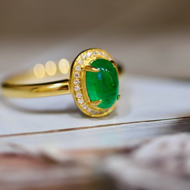 14k Gold 1.05 Ct Vivid Green Natural Emerald & Diamond Ring - 3