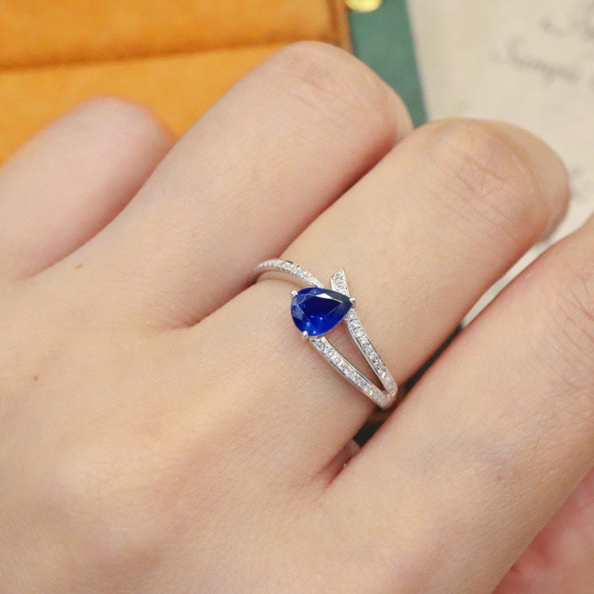 14k Gold 0.74 Ctw Natural Sapphire & Diamond Ring - 5