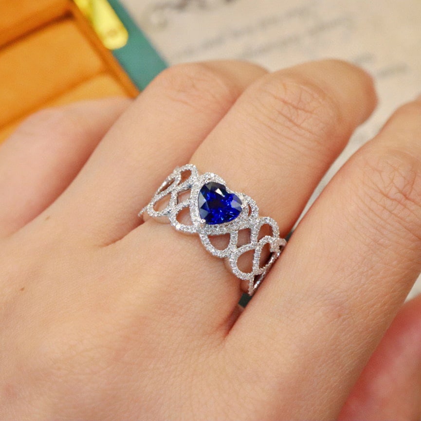 14k Gold 1.67 Ctw Natural Sapphire & Diamond Ring - 5