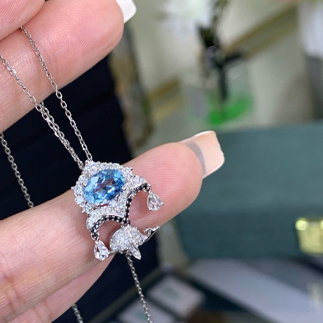 14k Gold 0.92 Ct Natural Aquamarine & Diamond Necklace - 3