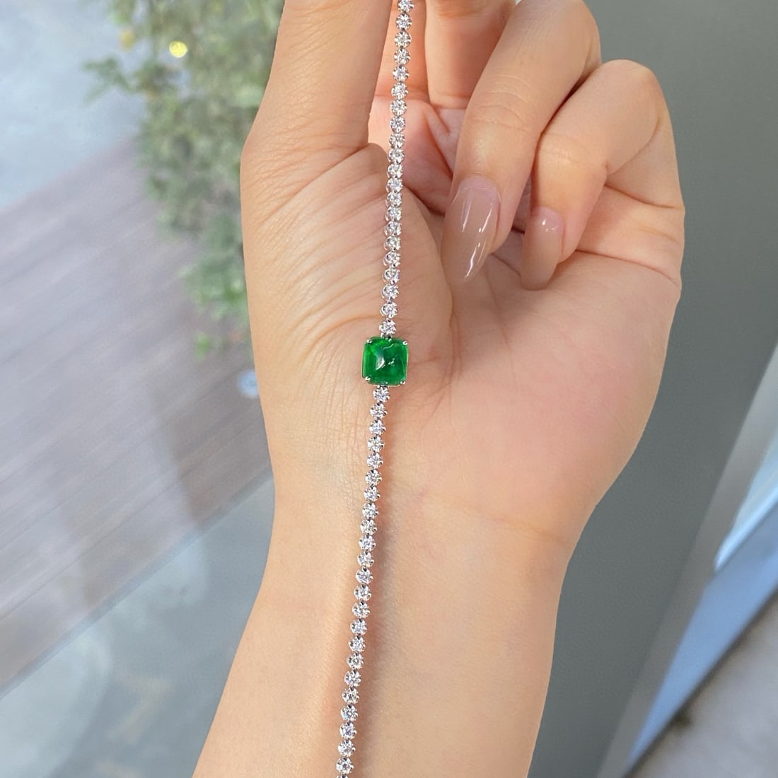 14k Gold 3.25 Ctw Vivid Green Natural Emerald & Diamond Bracelet - 2
