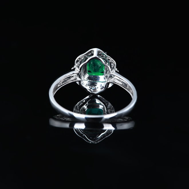 14k Gold 0.6 Ct Vivid Green Natural Emerald & Diamond Ring - 4