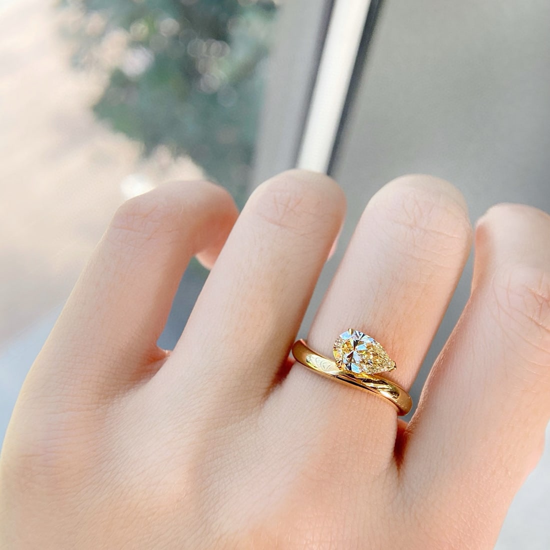 14k Gold 1.20 Ct Natural Yellow Diamond Ring - 3