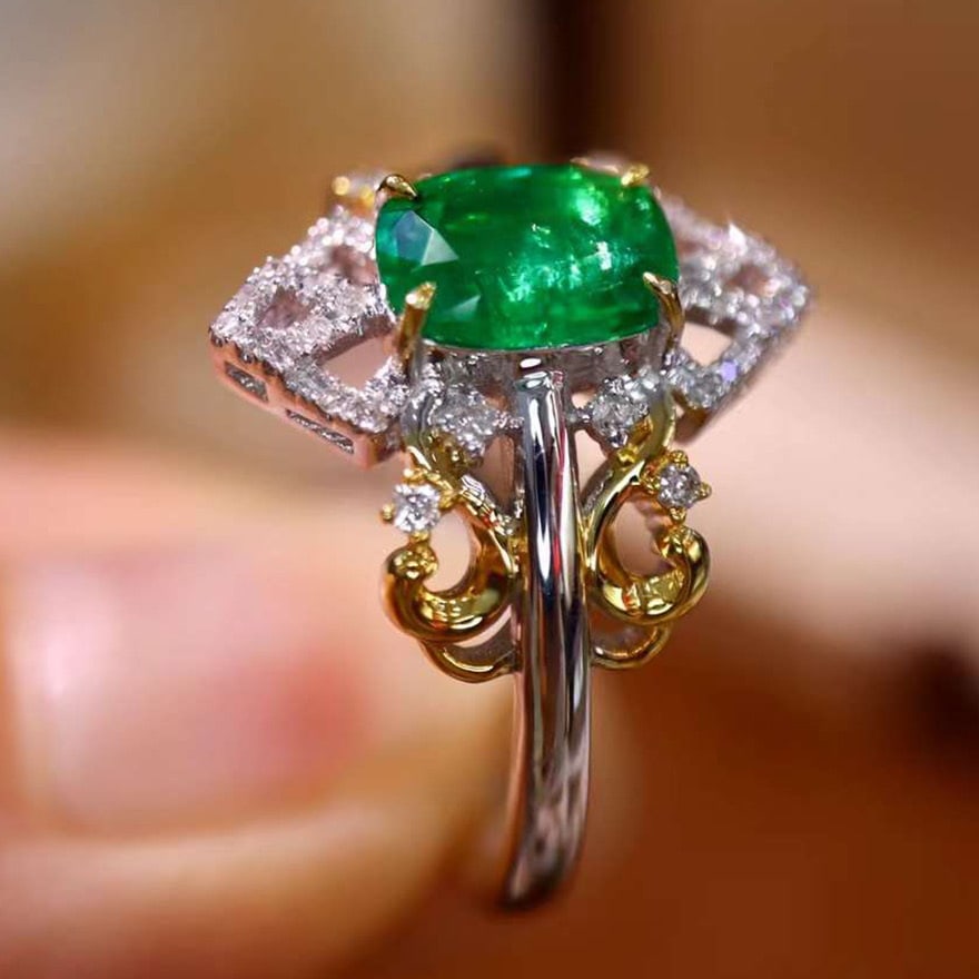 14k Gold 1.03 Ctw Vivid Green Natural Emerald & Diamond Ring - 4
