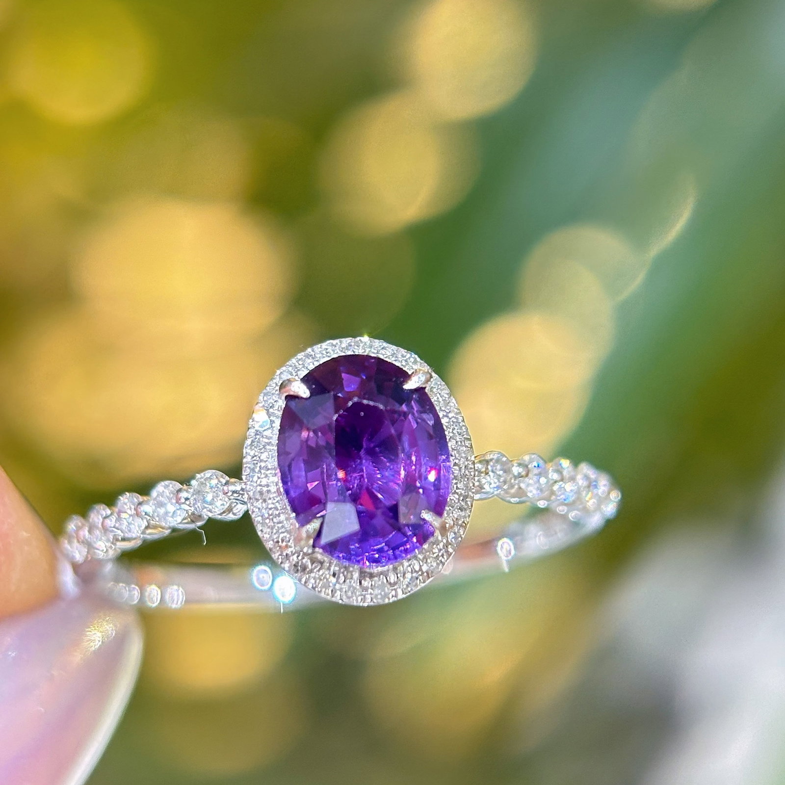 14k Gold 1.16 Ct Natural Sapphire & Diamond Ring: Ref:230974200 // gold content:14k gold // ring size:7. 25us // // main gemstone:sapphire // shape:oval // carat weight:1. 16ct // color:purple // treatment:natural // // adjacent gemstone 2 : diamond