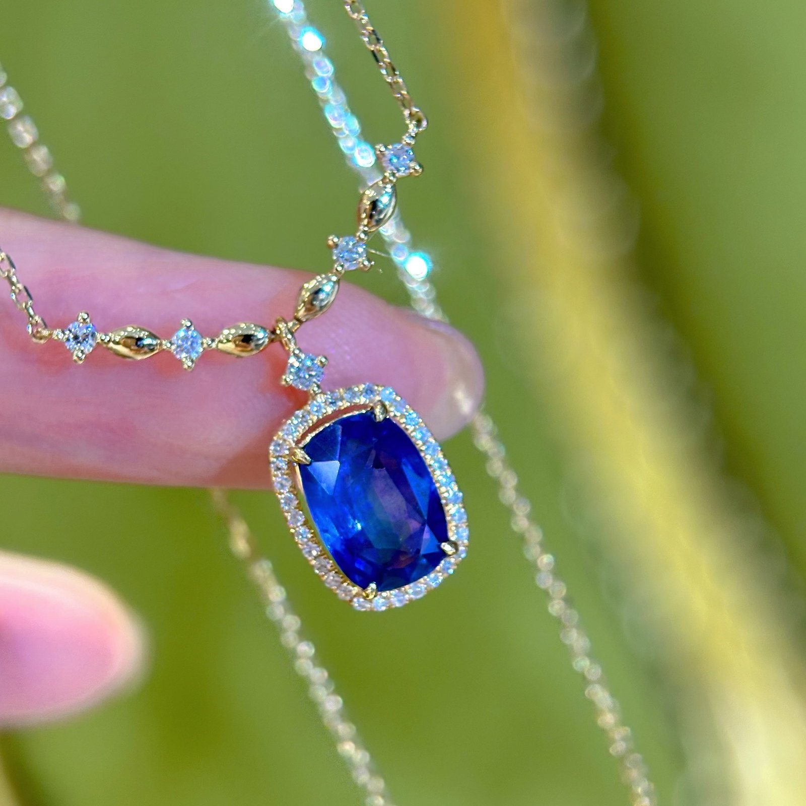 14k Gold 2.19 Ct Natural Sapphire & Diamond Necklace - 4